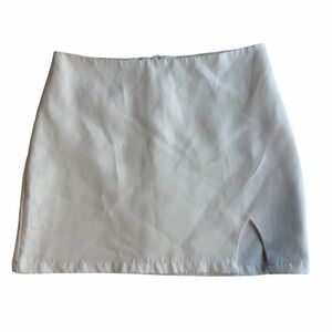 Women’s White Mini Skirt Size Small